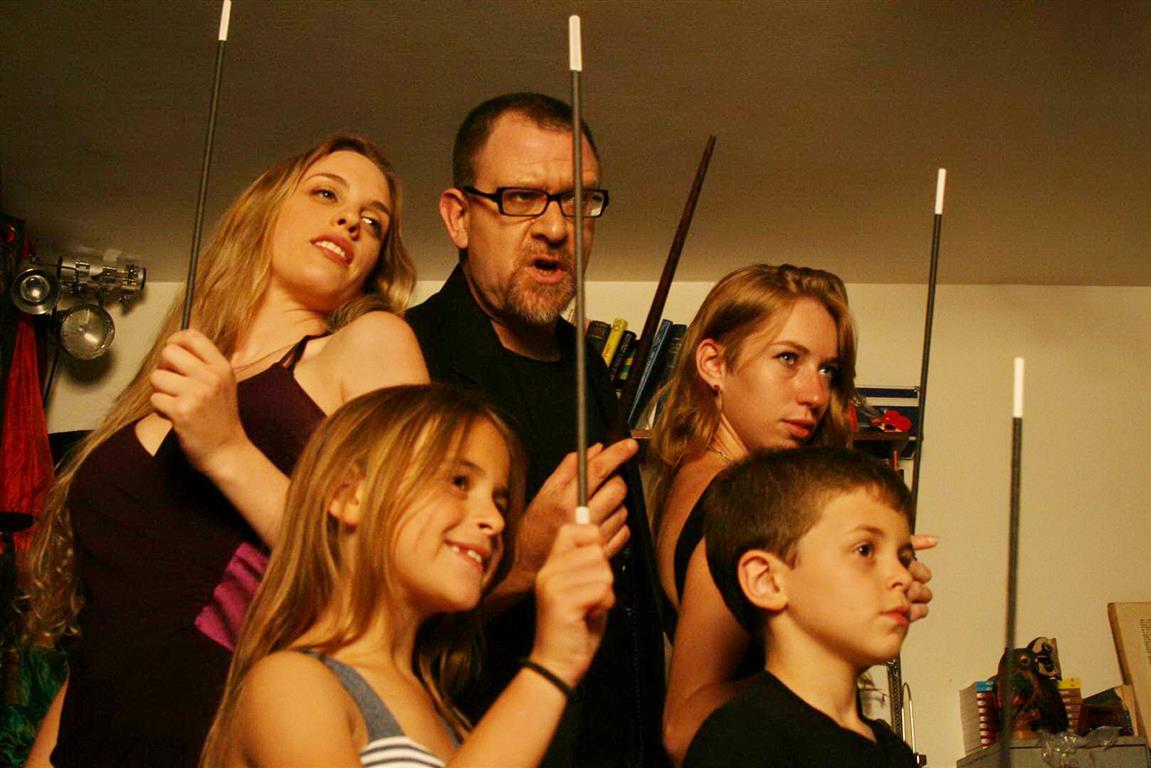 קייטנת הקוסמים של קליוסטרו לילדים ונוער בקיץ היא החוויה הכי קסומה