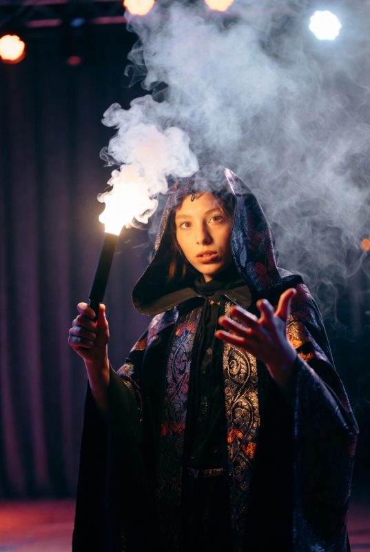 יש קסם אמיתי, קליוסטרו