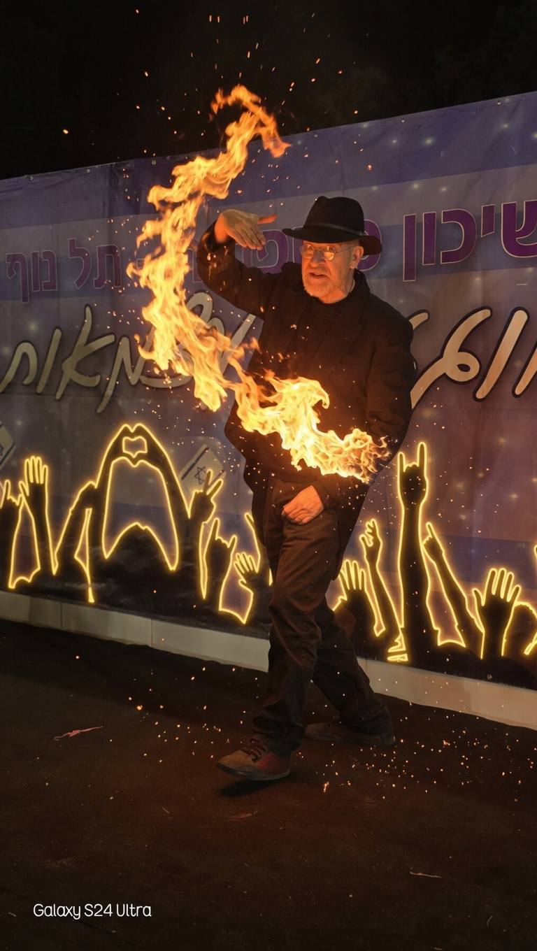 הופעה יום העצמאות - קליוסטרו עם טייסי חיל האוויר