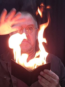 קליוסטרו עשה קסם שכל כך הדהים את הקהל והם לא רצו שהמופע יסתיים