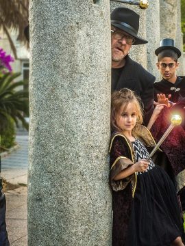 שבועות הקוסם, הרבה, שבועות, קוסמים, שמחה