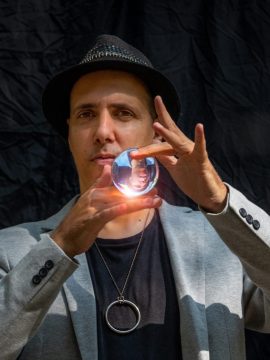 המריח הוא הקוסם