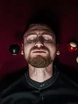 אמן חושים ייצר לעצמו מציאות חדשה