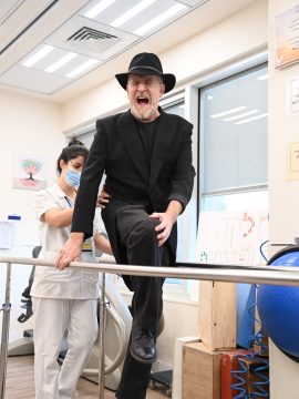 החזרה לחיים של קליוסטרו: "קוסם יודע מתי זה טריק ומתי זה נס"