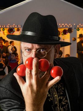 מופע קסמים לבתי ספר – שעתיים של פליאה לכל הגילאים