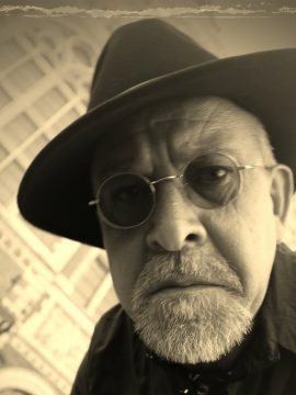 ביקורת מוזיקה — דיסק חי מגלגל (1983)